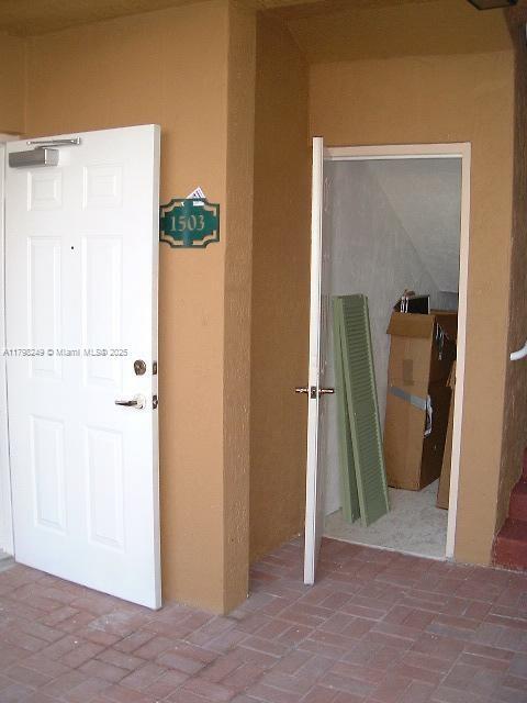 Building Photo - 6630 NW 114th Ave