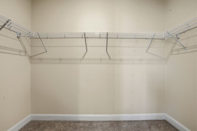 Building Photo - 52 Woodwater Cir