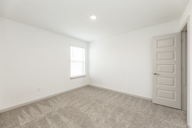 Building Photo - 28902 Yukon River Ct
