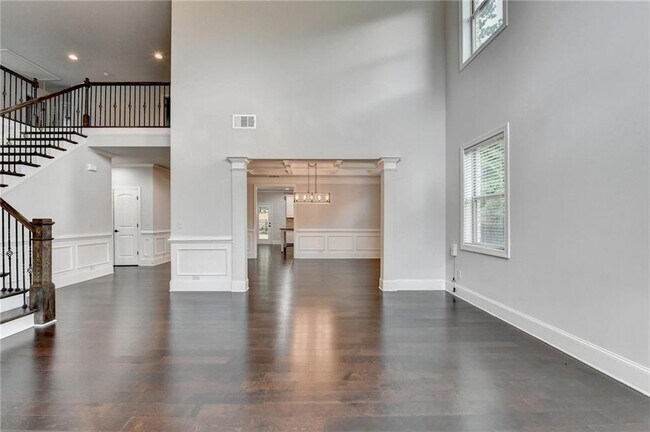Building Photo - 9270 Colham Dr