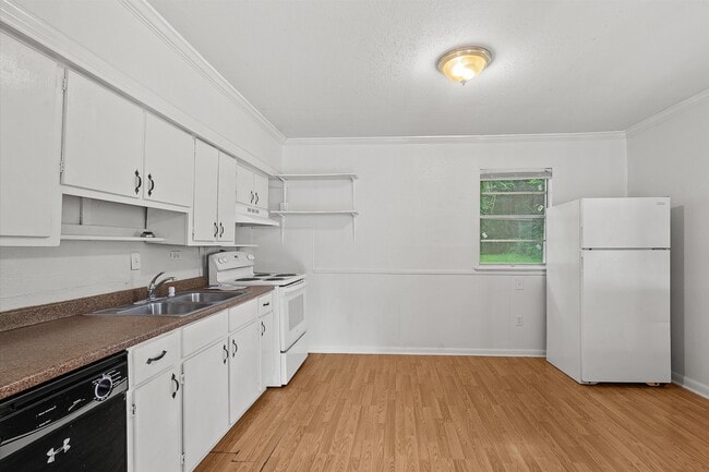 Building Photo - 1219 Lampkin St