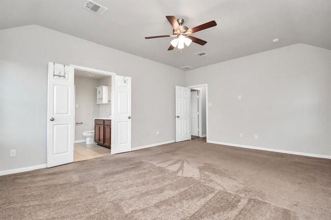 Building Photo - 7230 Victorville Dr