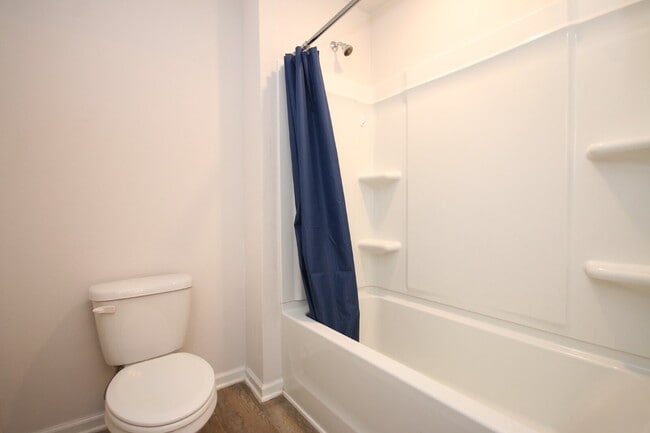 Building Photo - Spacious 5-Bedroom Home Near NAS with Move...