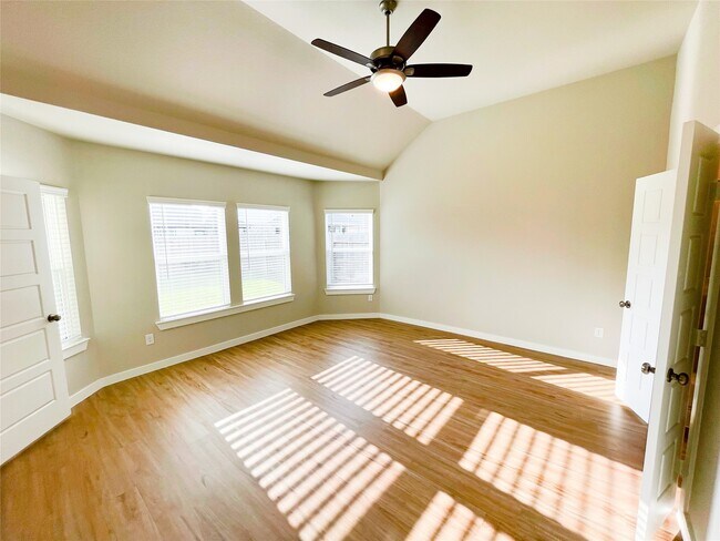 Building Photo - 8623 Oceanmist Cv Dr