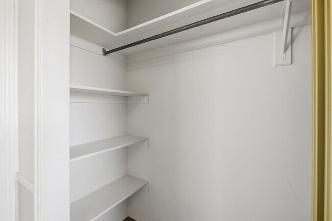 Building Photo - 161 W 950 S