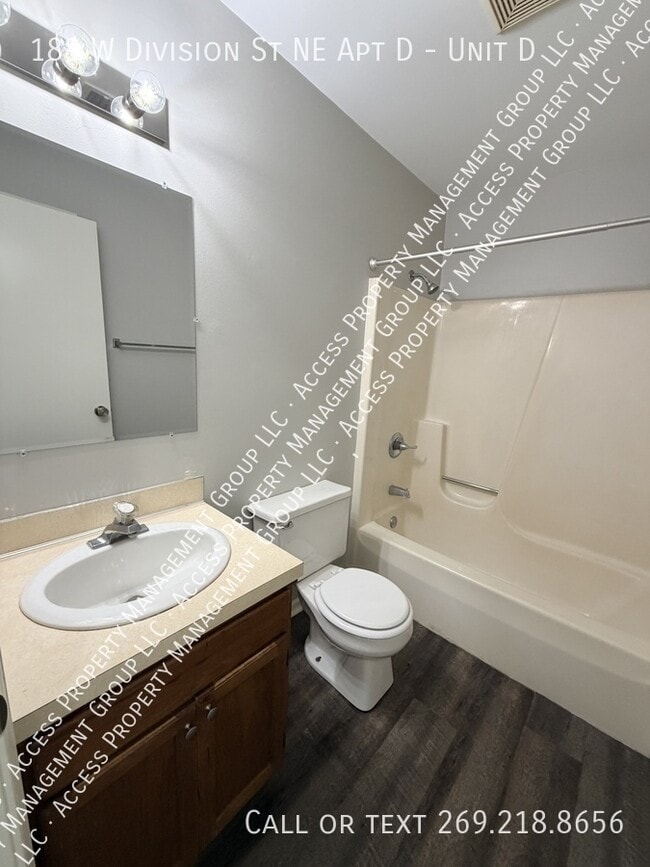 Building Photo - 188 W Division St NE