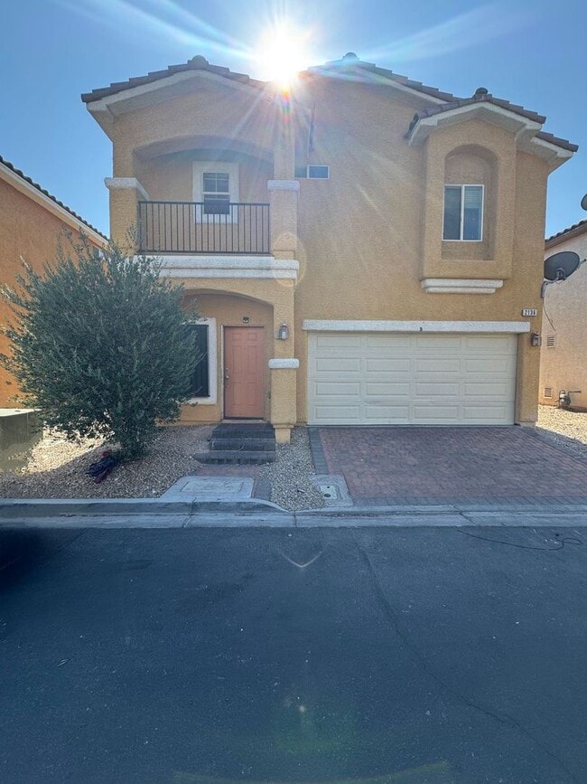 Primary Photo - 2136 Trebbiano Way