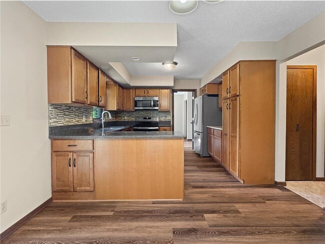 Building Photo - 5801 W 99th St