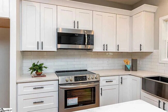 Building Photo - 111 Chestnut St