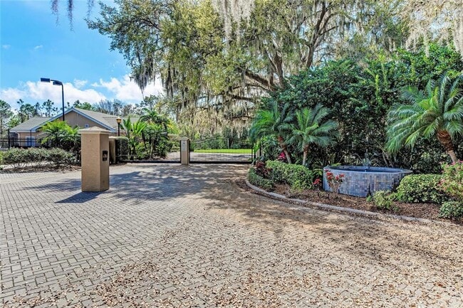 Building Photo - 5200 Manorwood Dr