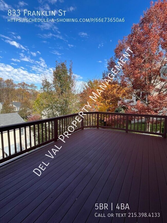 Building Photo - 833 Franklin St