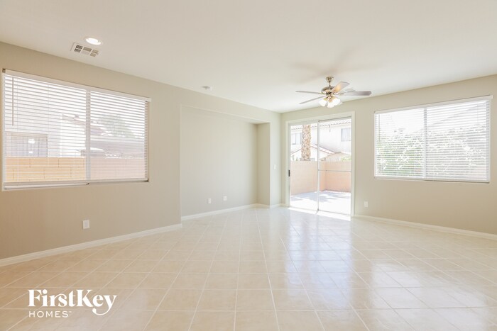 Building Photo - 8237 Cassis Ct