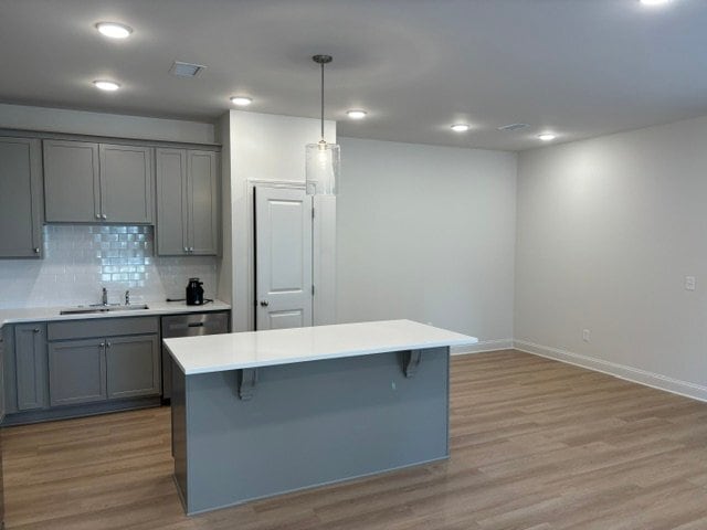 Building Photo - 423 Sanders St