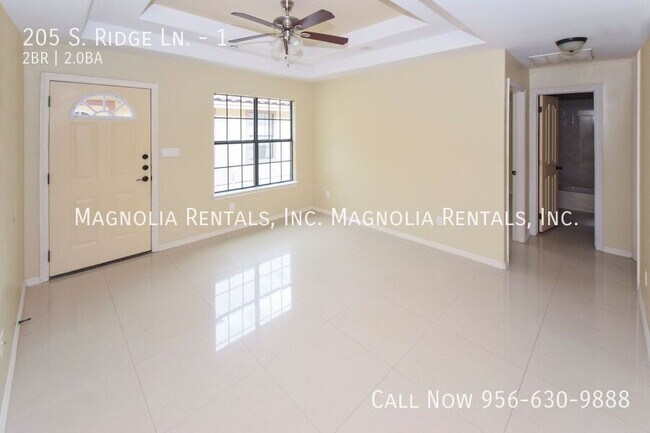 Building Photo - 205 S Ridge Ln