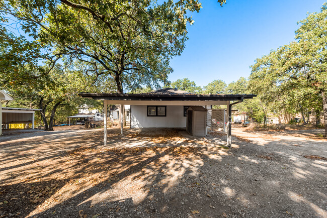 Building Photo - 215 Folly Beach Dr