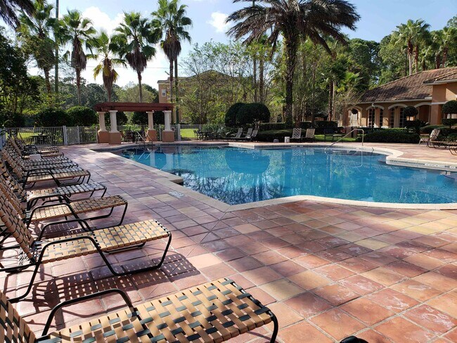 Building Photo - 510 Florida Club Blvd