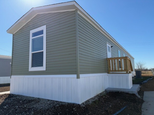 Building Photo - 129 Ponderosa way