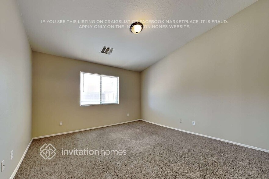 Building Photo - 3319 W Sunland Ave