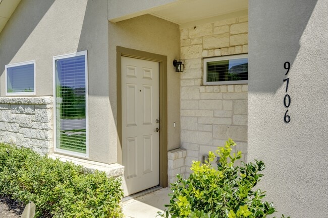 Building Photo - 9706 Whisper Willow Blvd