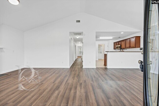 Building Photo - 86 Deertrot Ct