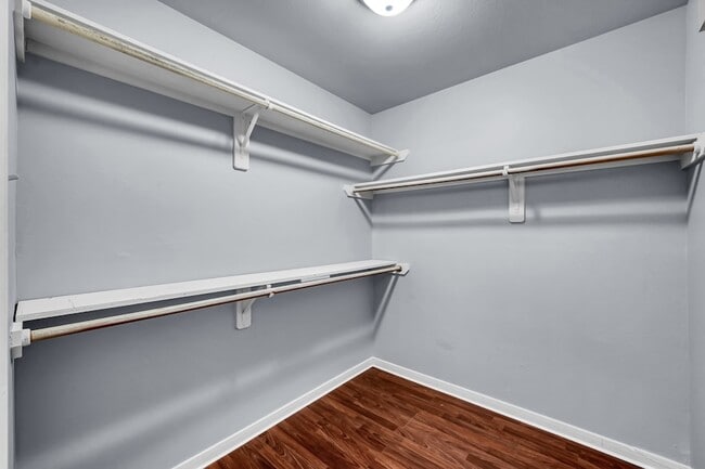 Building Photo - 7811 Holly Berry Ct