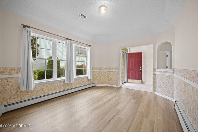 Building Photo - 49 Baltusrol Dr