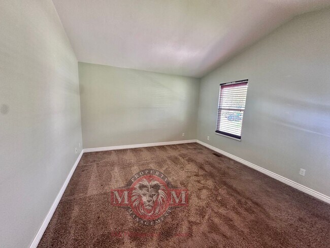 Building Photo - 4 Bed 3.5 Bath Beautiful Home In Sandy