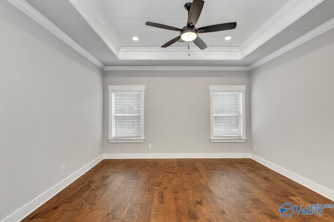 Building Photo - 119 Farmall Ln