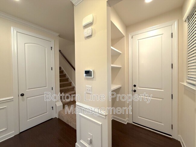 Building Photo - 5688 Garrow Glen Rd