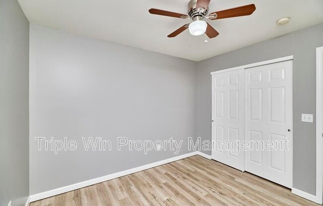 Building Photo - 4927 Triple Tree Ct