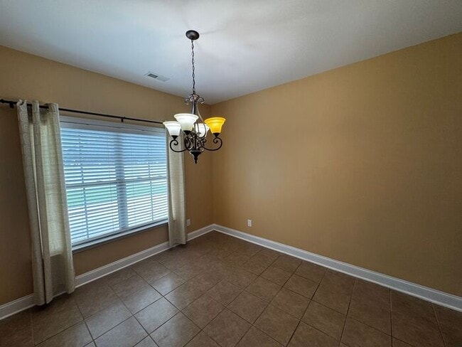Building Photo - Near Redstone Arsenal Gate 1 with fence, storm shelter and AMAZING spa shower in primary suite