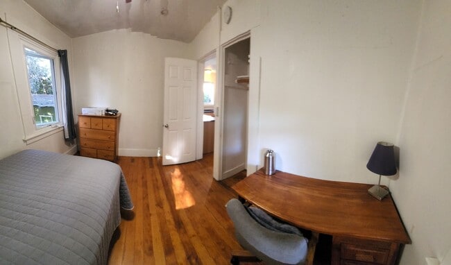 Building Photo - Jeffrey and Foothill Properties