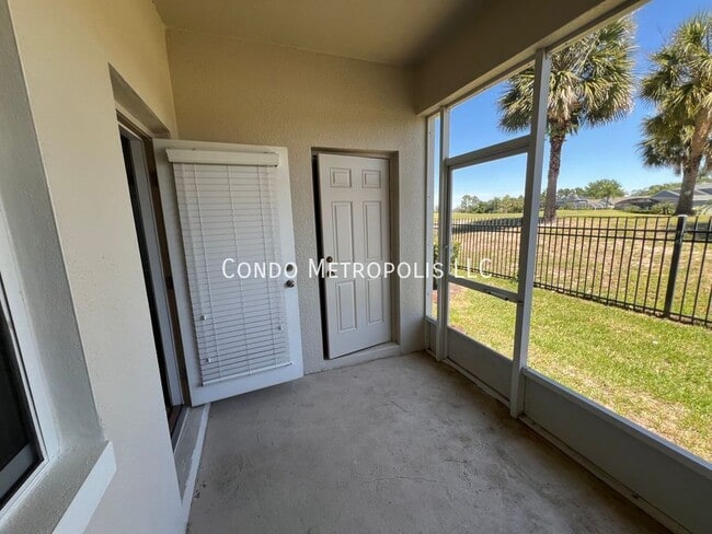 Building Photo - 1401 Priory Cir