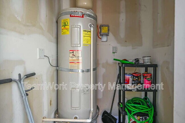 Building Photo - 2936 Sugarberry Ln