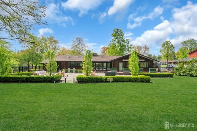 Building Photo - 792 Partridge Dr