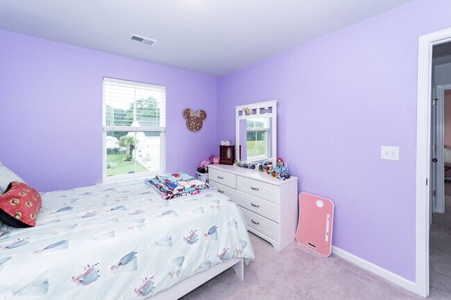 Building Photo - 6976 Pumpkinseed Dr
