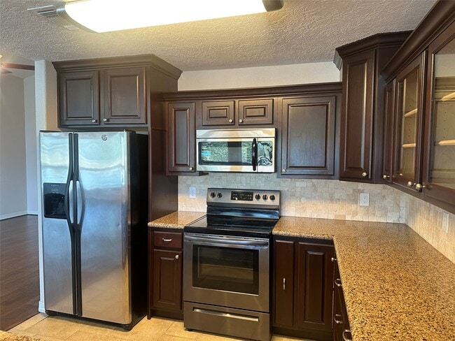 Building Photo - 20527 Rio Villa Dr