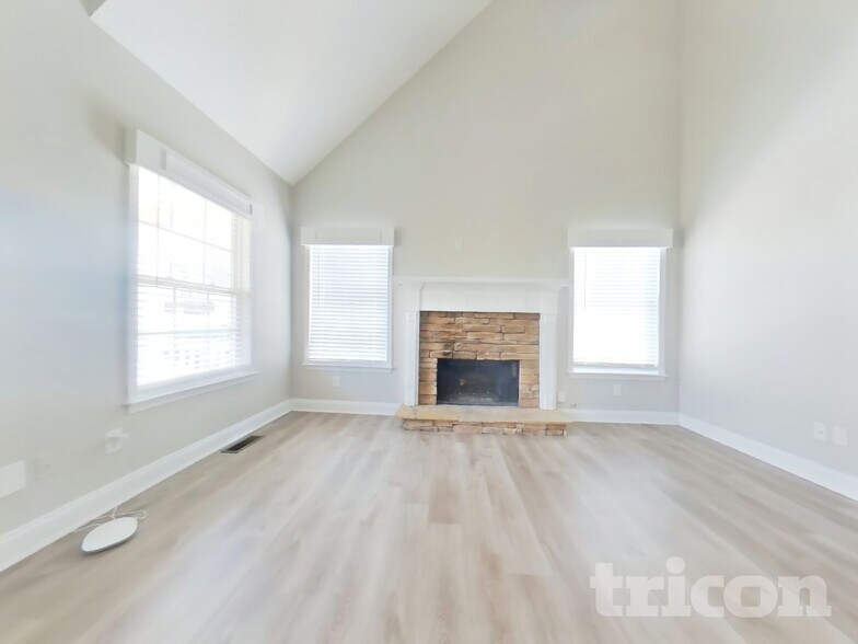 Building Photo - 104 Legend Creek Hollow