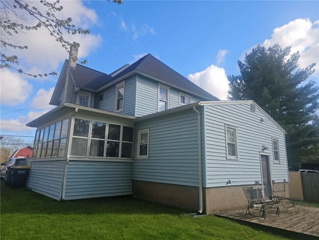 Building Photo - 4218 Ridge Rd