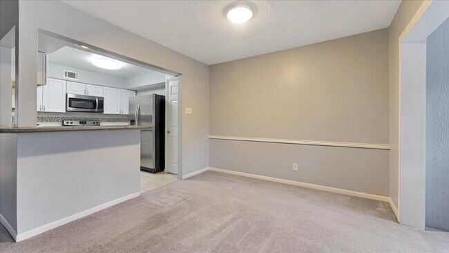 Building Photo - 2574 Marilee Ln