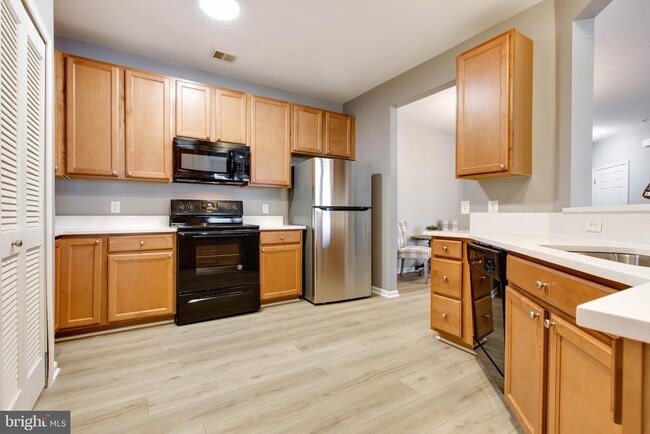 Building Photo - 7557 Stoney Run Dr