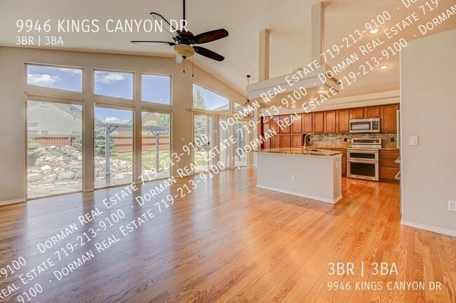 Building Photo - 9946 Kings Canyon Dr