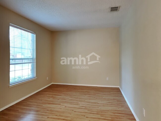 Building Photo - 2936 Wild Oak Ln