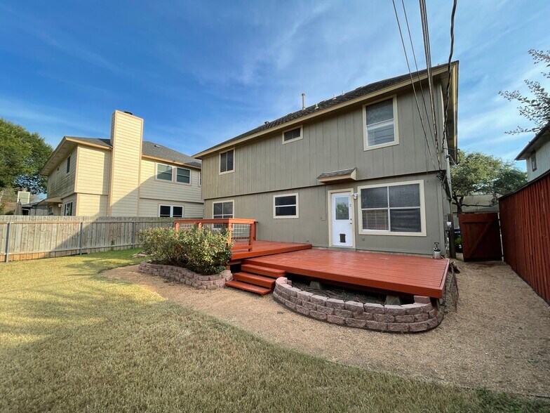 Building Photo - 4106 Cortina Dr