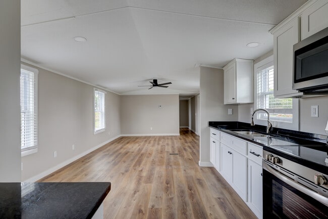Building Photo - 295 Seays Rd