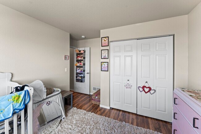 Building Photo - 6531 Passing Sky Dr