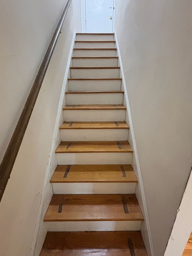 Building Photo - 183 Livingston Pl