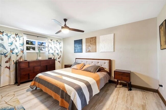 Building Photo - 2635 SE 18th Pl