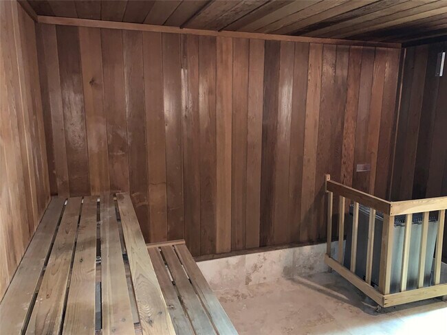 Building Photo - 4101 N Ocean Blvd