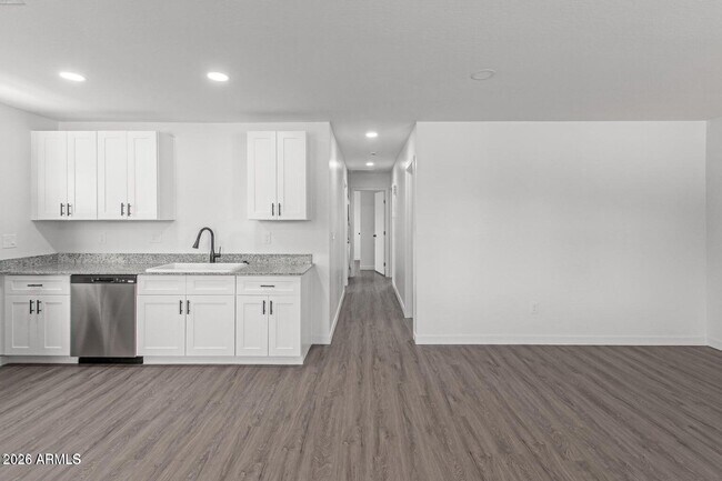 Building Photo - 616 S 96th Pl